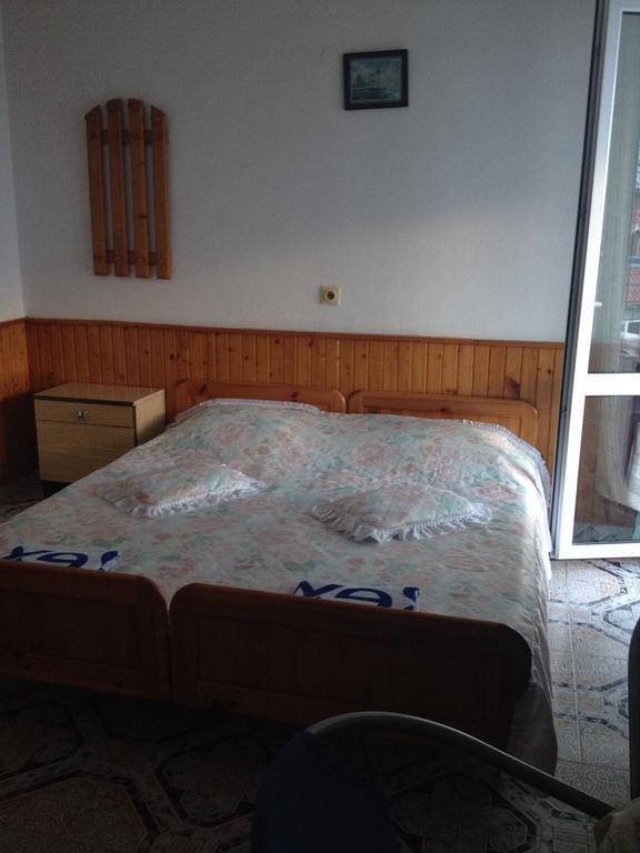 Central Guesthouse ネセバル エクステリア 写真